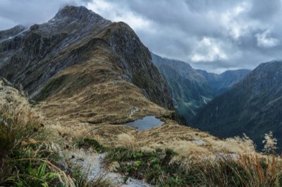 Gewicht managen: Der Guide zur perfekten Wanderausrüstung